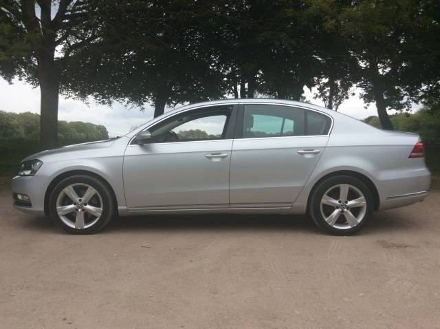 2011 VOLKSWAGEN PASSAT 1.6 TDI image 2