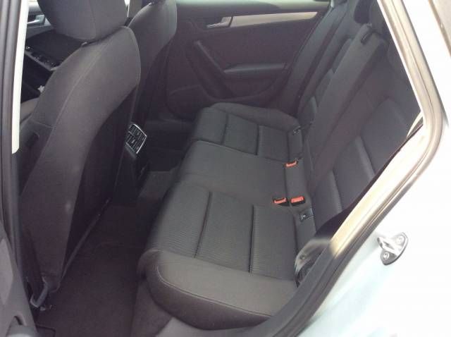 2009 AUDI A4 2.0 TDI image 4