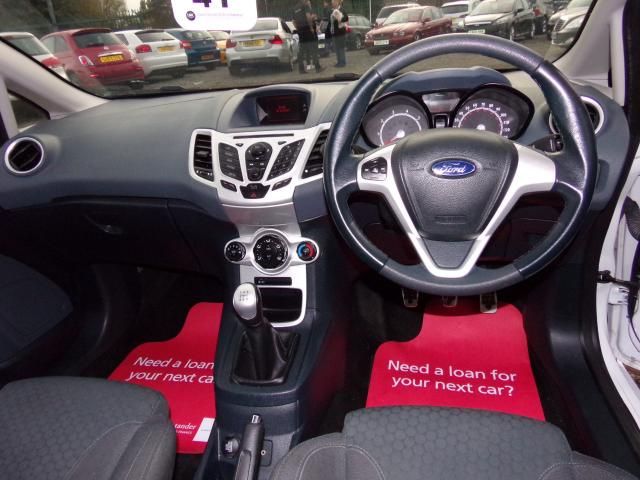 2010 FORD FIESTA 1.6 ZETEC S image 4