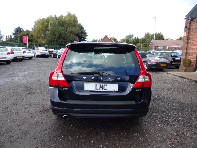 2010 VOLVO V70 2.0 D R-DESIGN SE image 3