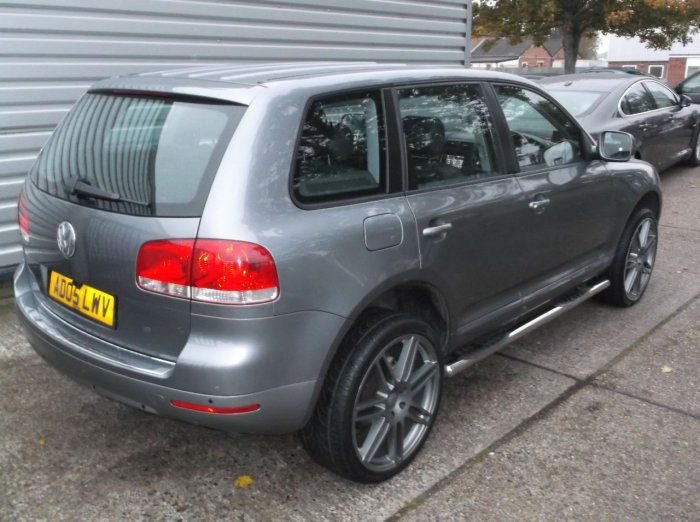 2005 Volkswagen Touareg 2.5 TDI SE image 3