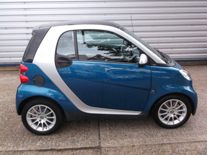 2010 Smart Fortwo Coupe 1.0 image 2