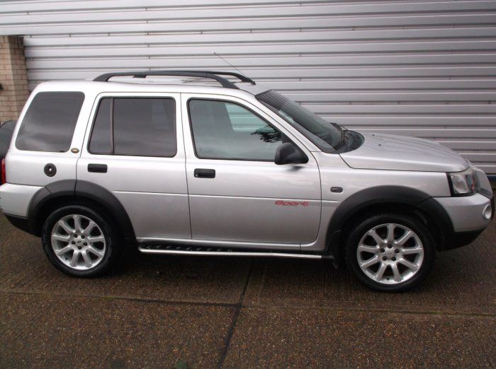 2004 Land Rover Freelander 2.0 Sport image 2