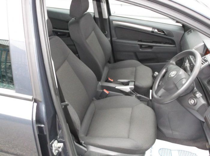2007 Vauxhall Zafira 1.6i image 5