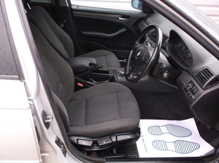 2000 BMW 3 Series 1.9 318i SE image 4