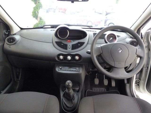 2010 RENAULT TWINGO 1.1 image 5