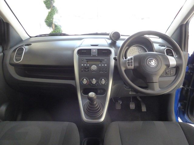 2010 VAUXHALL AGILA 1.2 image 4