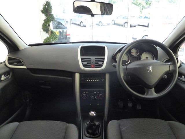 2012 PEUGEOT 207 1.4 image 4