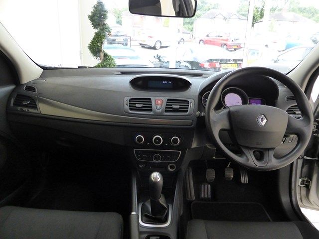 2009 RENAULT MEGANE 1.5 image 4