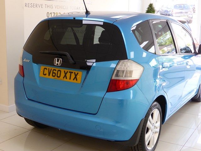 2010 HONDA JAZZ 1.3 I-VTEC image 3
