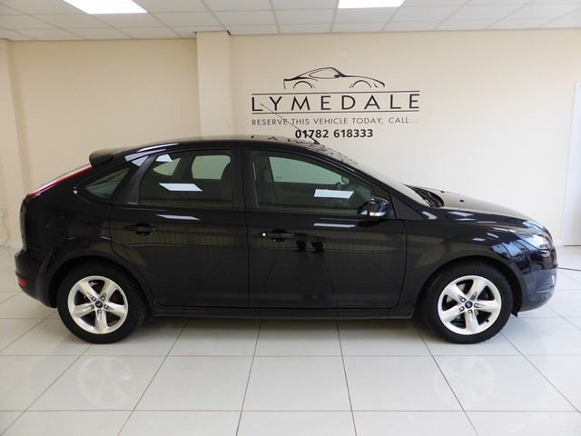 2011 FORD FOCUS 1.6 ZETEC image 2