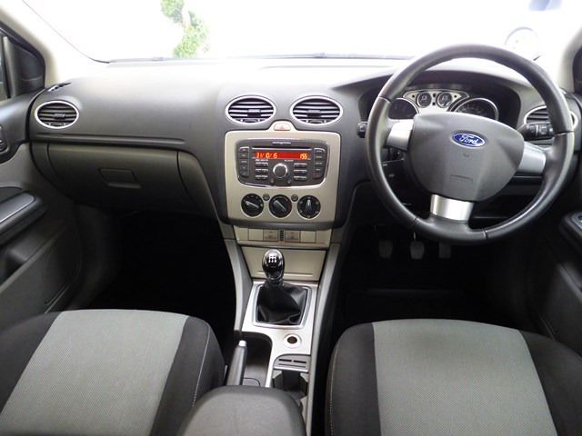 2011 FORD FOCUS 1.6 ZETEC image 4