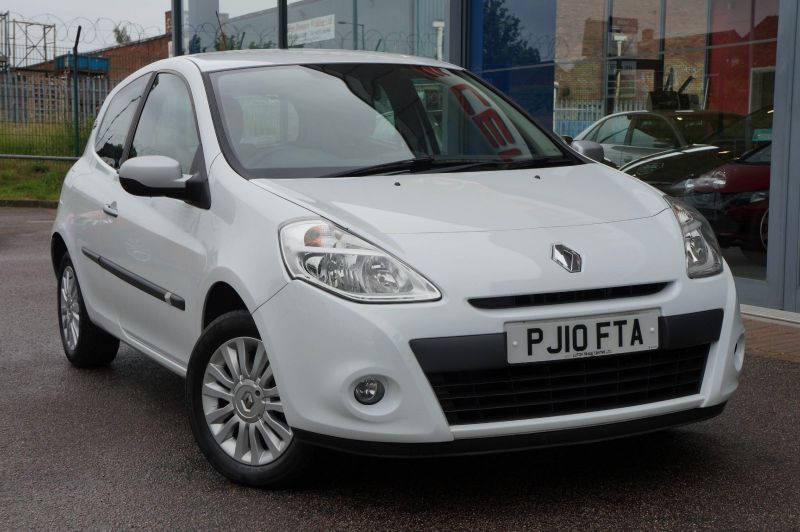 2010 Renault Clio 1.2 16V image 1