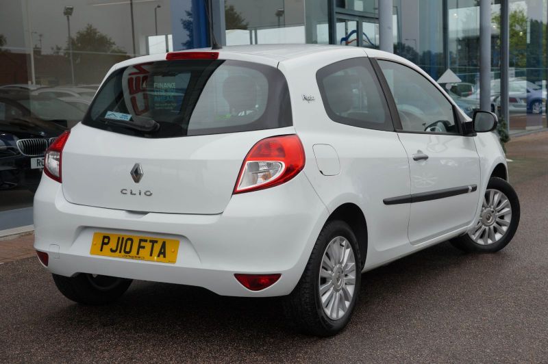 2010 Renault Clio 1.2 16V image 3