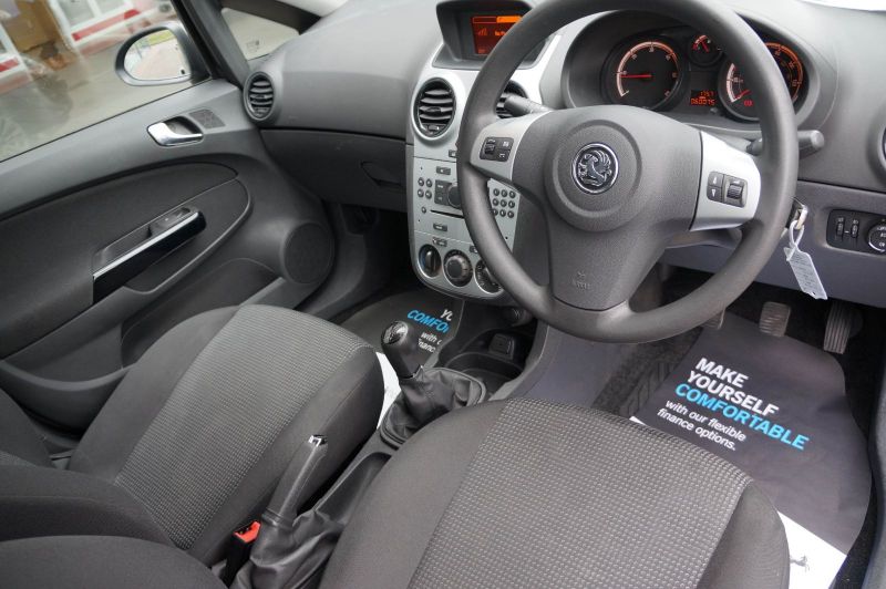 2011 Vauxhall Corsa 1.3 CDTi image 4