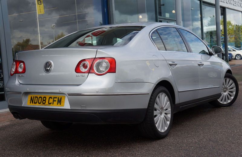 2008 Volkswagen Passat 2.0 image 3