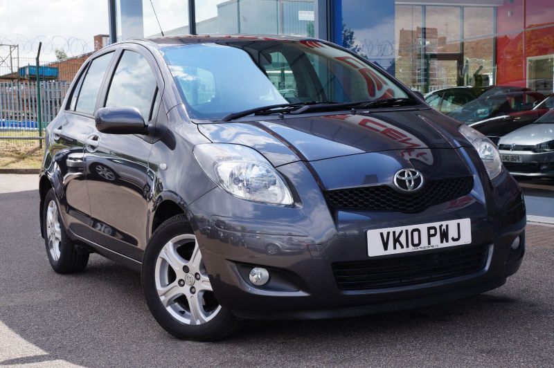 2010 Toyota Yaris 1.4 image 1