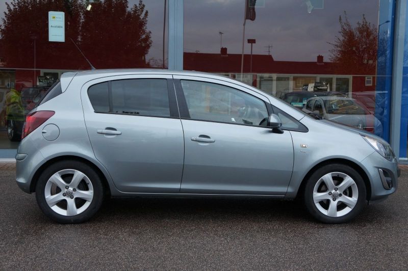 2013 Vauxhall Corsa 1.2 SXi image 2