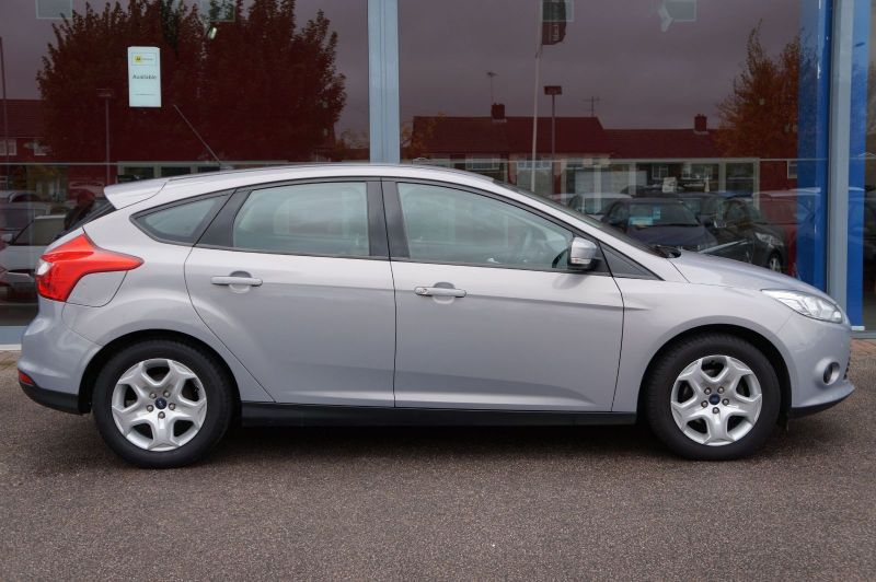 2011 Ford Focus 1.6 Edge image 2