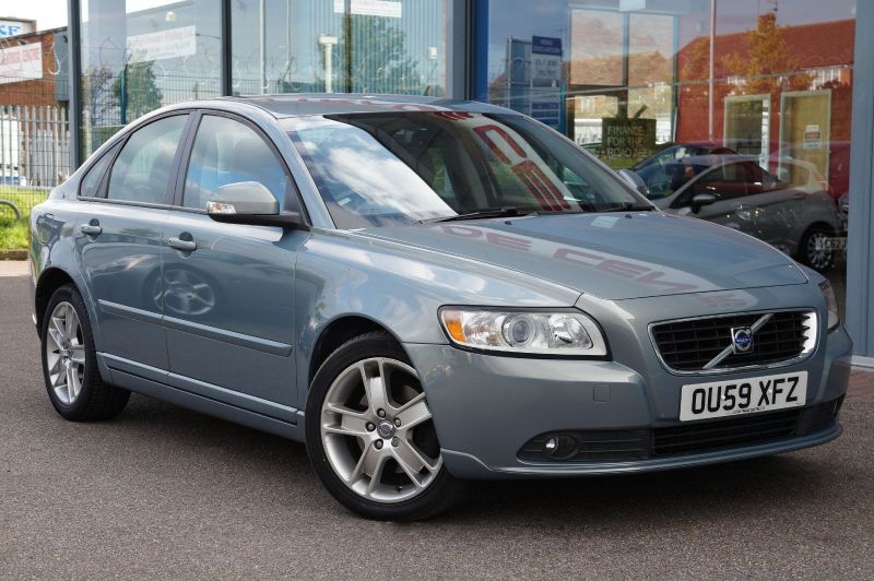 2009 Volvo S40 2.0D SE image 1