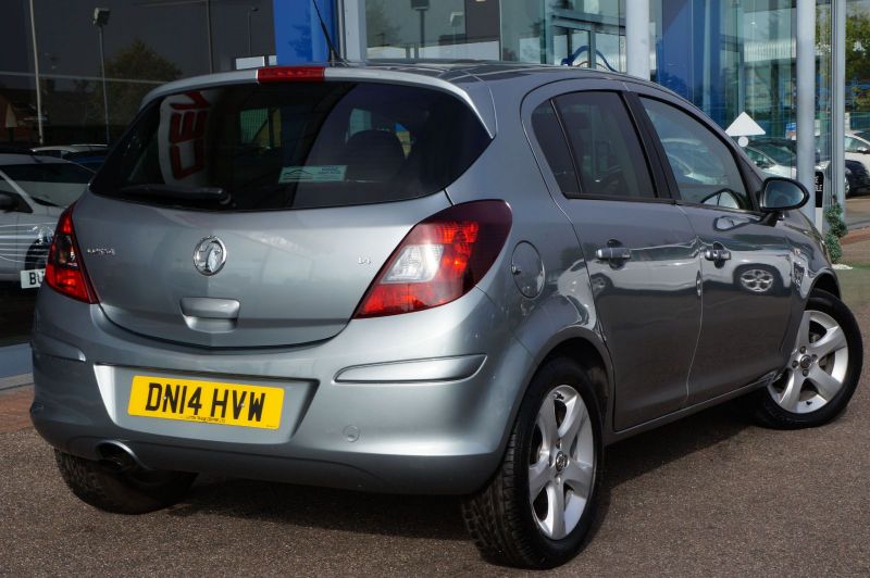 2014 Vauxhall Corsa 1.4 SXi image 3