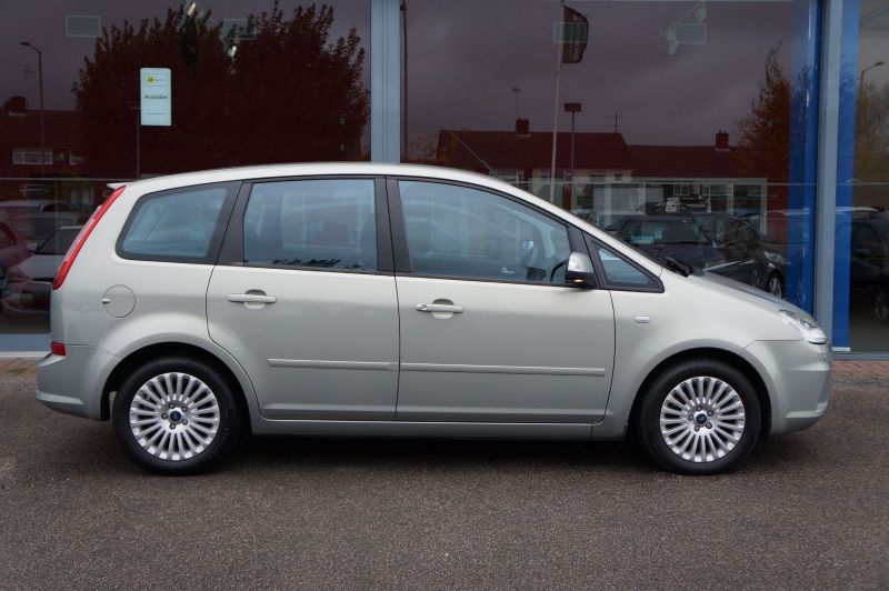 2010 Ford C-MAX 2.0TDCi image 2