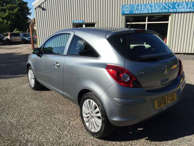 2013 VAUXHALL CORSA 1.2 image 3