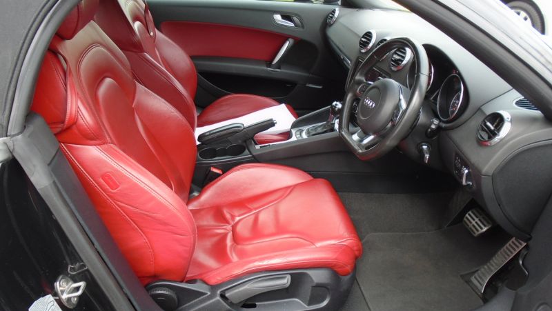 2008 Audi TT Convertible image 4