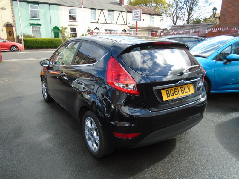 2011 Ford Fiesta 1.25 Zetec image 2
