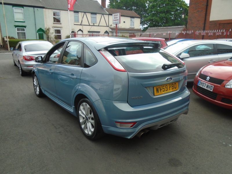 2009 Ford Focus 1.6 Zetec S 5dr image 2
