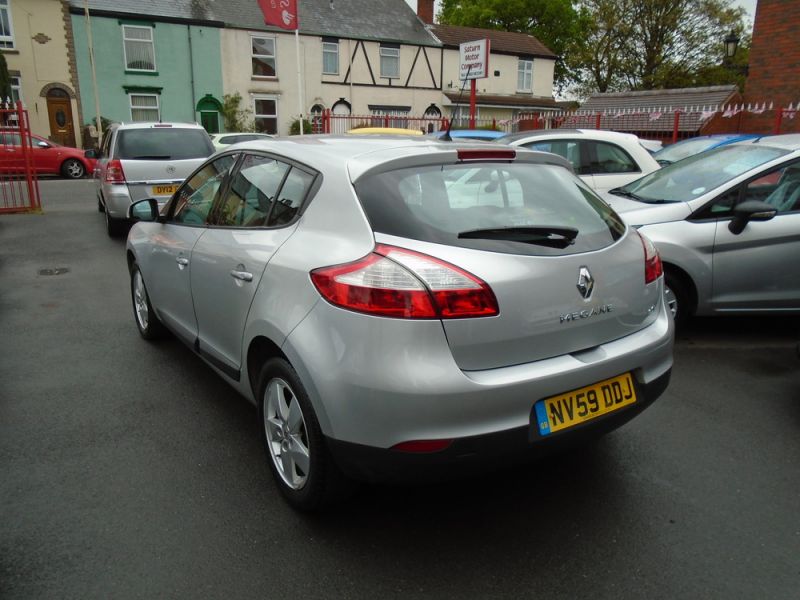 2009 Renault Megane 1.5 Dci image 2
