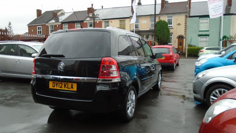 2012 Vauxhall Zafira 1.8i Design image 3