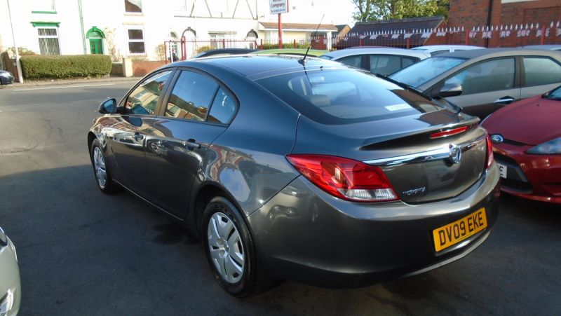 2009 Vauxhall Insignia 1.8i 5DR image 2