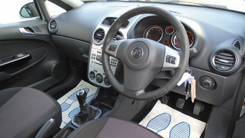 2008 Vauxhall Corsa sxi 1.2 3dr image 4