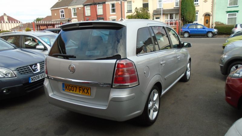 2007 Vauxhall Zafira SRI 1.9 CDTI image 2