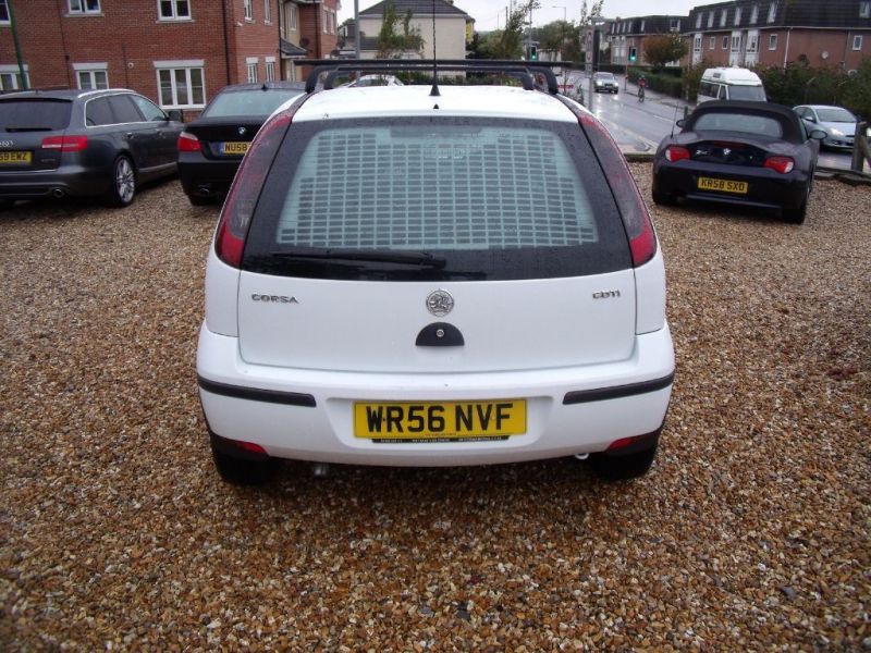 2006 Vauxhall Corsa 1.3 CDTi image 3