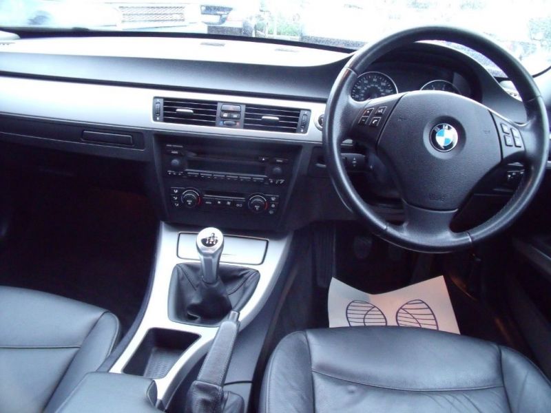 2005 BMW 325i SE 4dr image 5