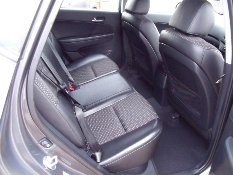 2009 Hyundai i30 1.6 CRDi Style 5dr image 5
