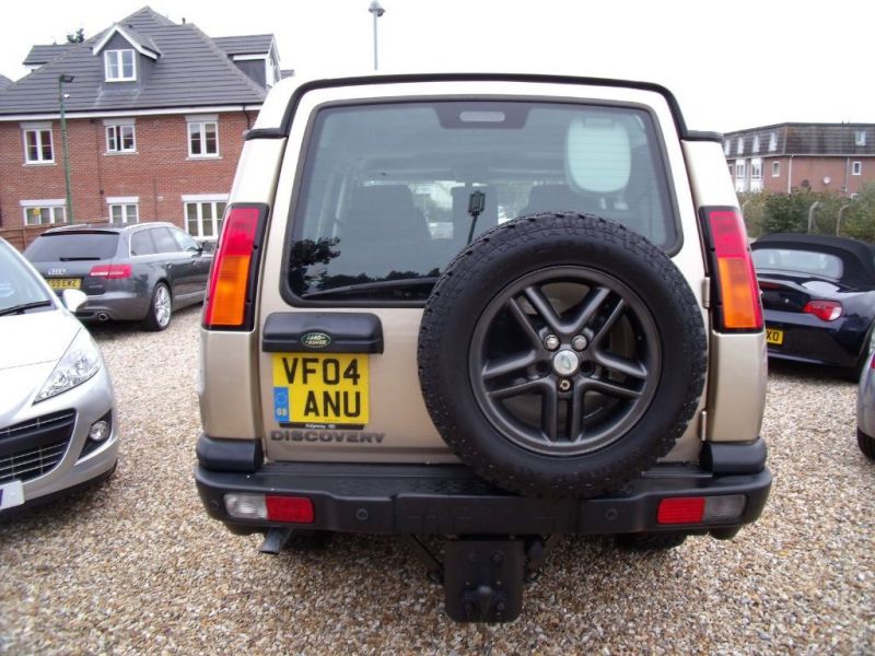 2004 Land Rover Discovery 2.5 4x4 5dr image 3