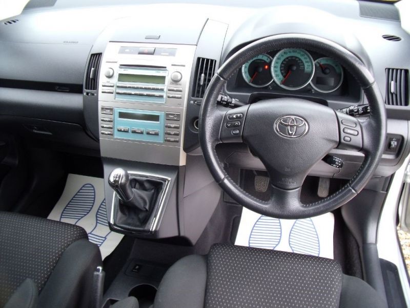 2008 Toyota Corolla Verso 1.8VVTi image 4
