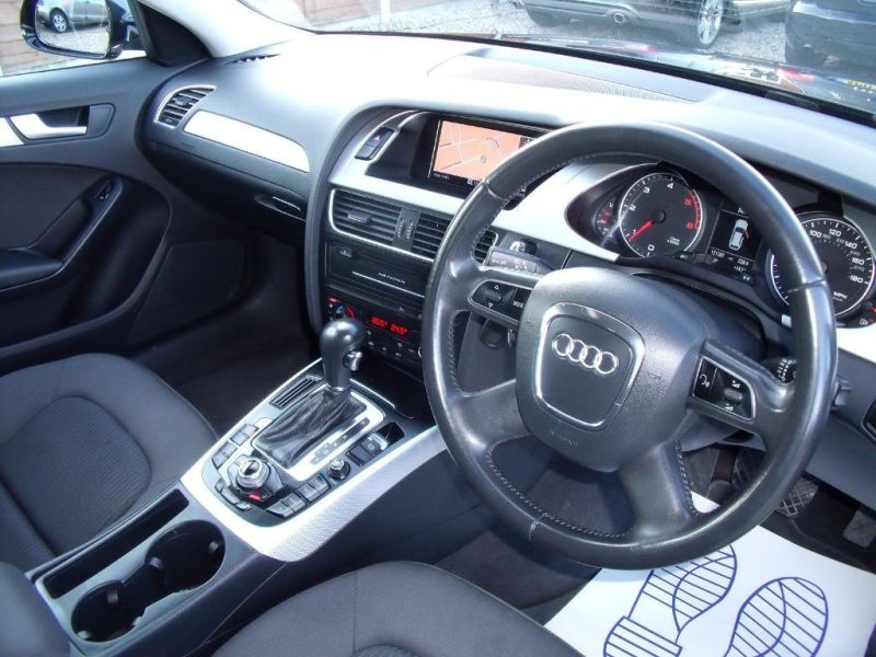 2011 Audi A4 Avant 2.0 TDi SE image 4