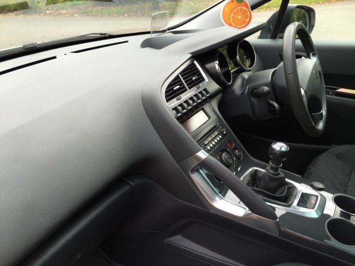 2013 Peugeot 3008 1.6 HDi image 5