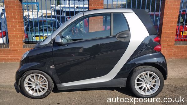 2008 Smart Fortwo Cabrio image 3