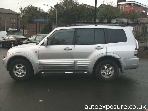 2002 Mitsubishi Shogun 3.2 image 2
