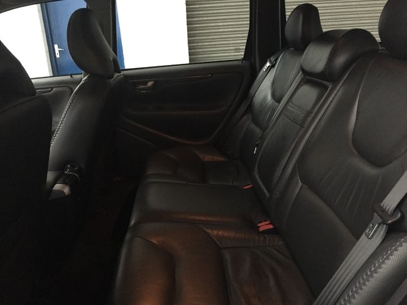 2004 Volvo XC70 D5 SE LUX image 5