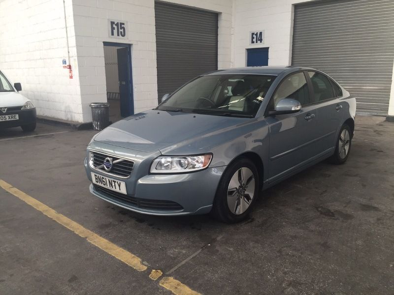 2011 Volvo S40 D2 ES image 1
