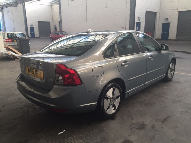 2011 Volvo S40 D2 ES image 3