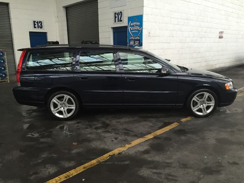 2007 Volvo V70 D5 se sport image 2