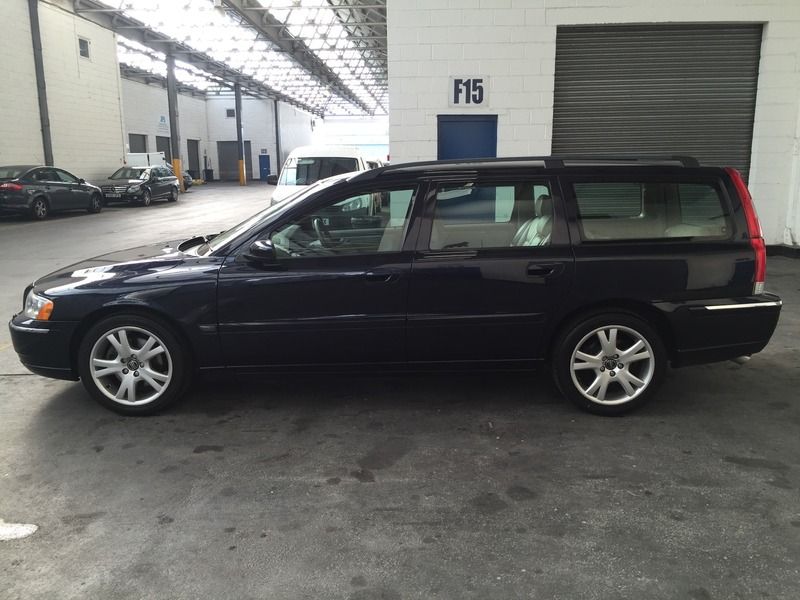 2007 Volvo V70 SE D5 image 2