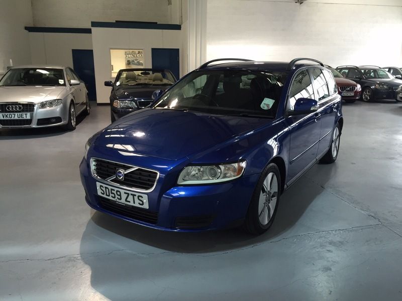 2009 Volvo V50 D image 1